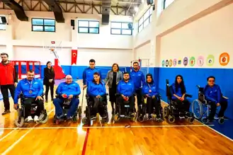Gaziantep'te Depremzede Kadınlar İçin Ampute Futbol Takımı
