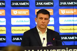 Kayserispor-Trabzonspor 0-0: Teknik Direktörlerden Maç Değerlendirmesi